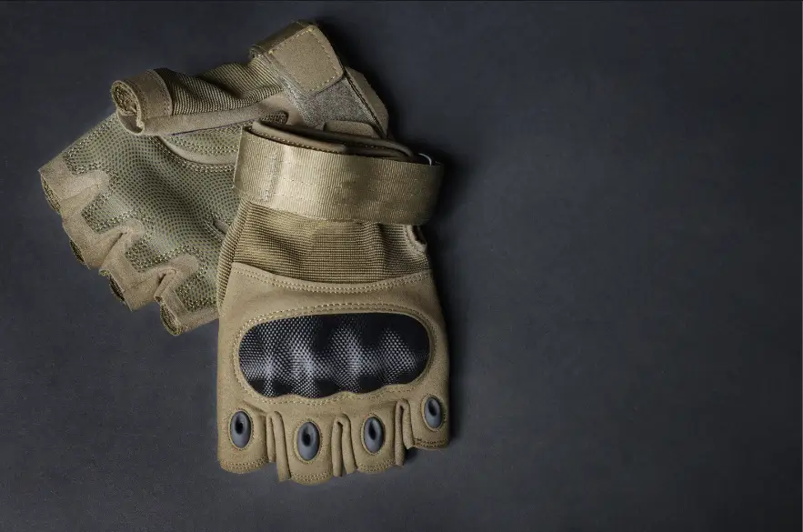 How to Wear Tactical Gloves in Wyoming, United States